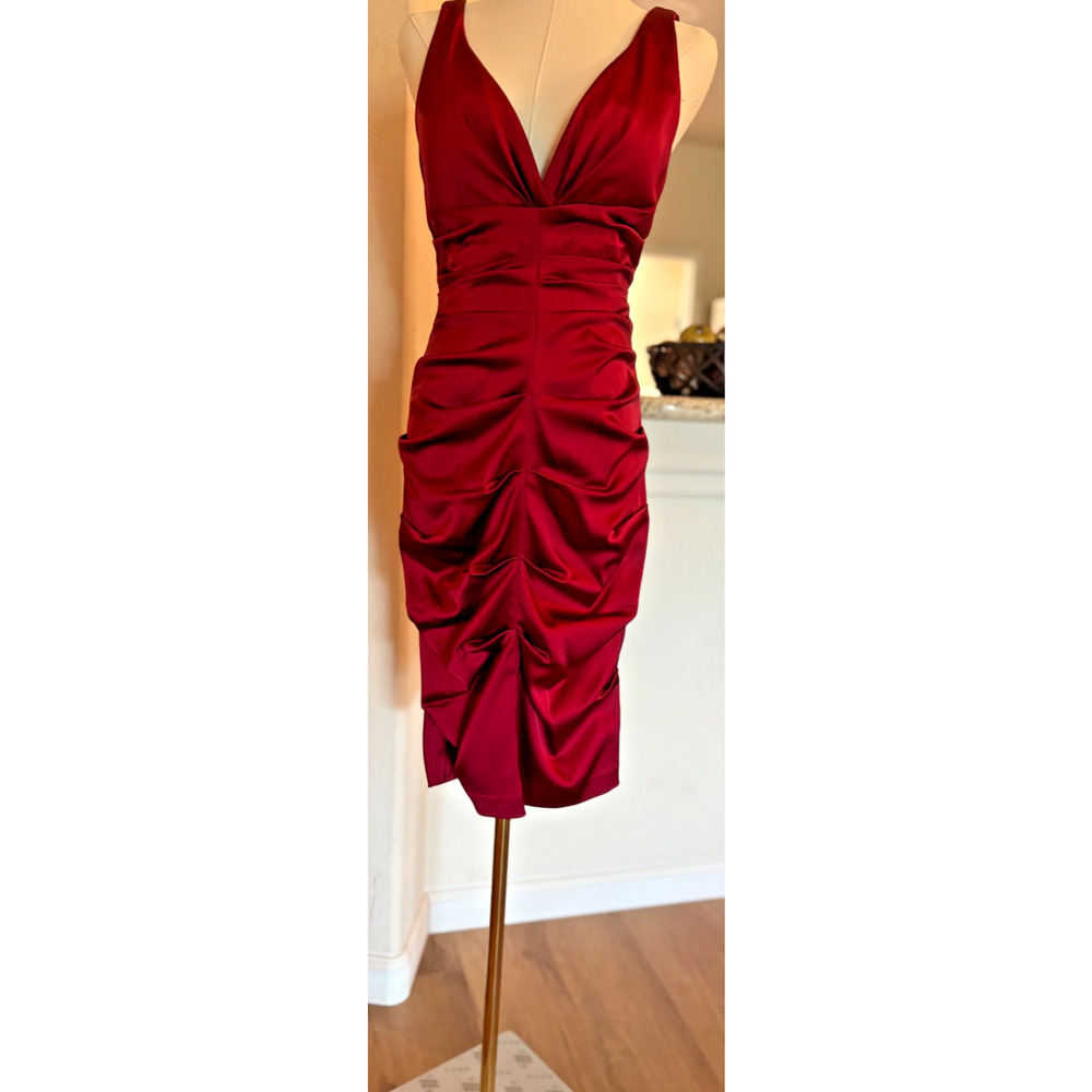 Xscape Joanna Chen Burgundy Satin Ruched Bodycon Dress Sleeveless V-Neck Size 8